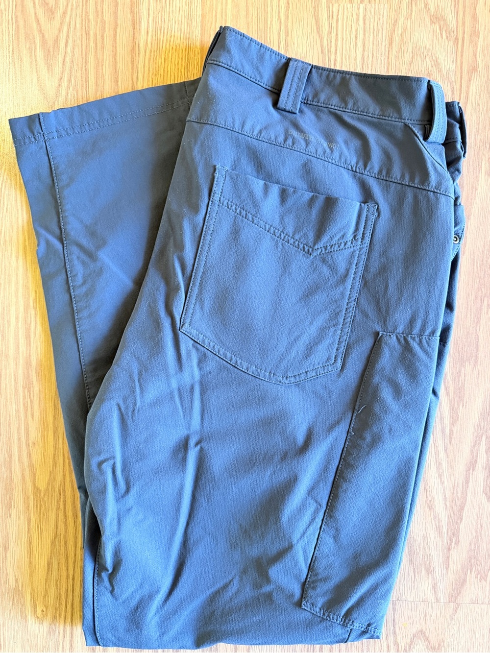 Duluth Trading Co. Women’s Flexpedition Pants- Blie- Size 16